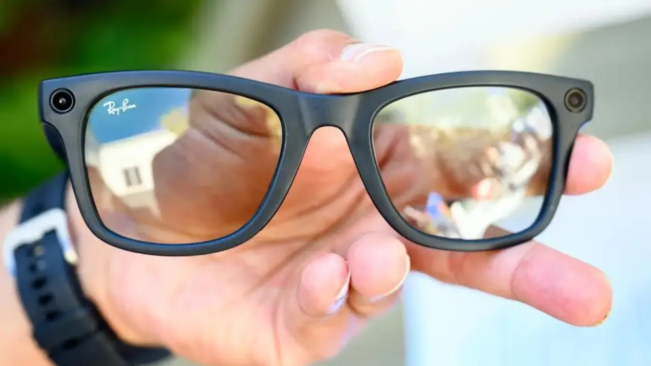 Ray Ban Meta AI Smart Glass review features & pricing